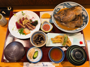 2023.05.10-魚処なにわ03 鰹のビンタ定食